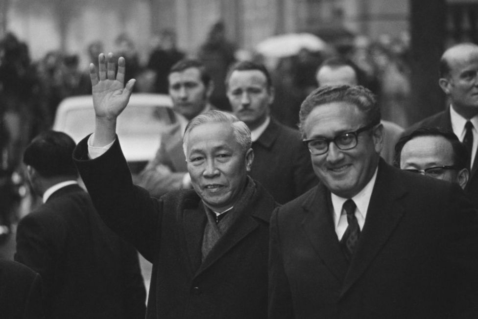 Lê Đức Thọ và Henry Kissinger