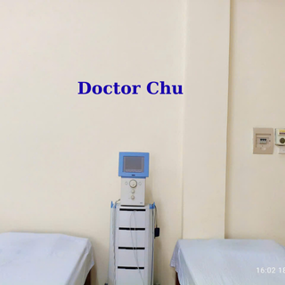 Doctor Chu máy điện xung trị liệu BTL tại bệnh viện quân y 110