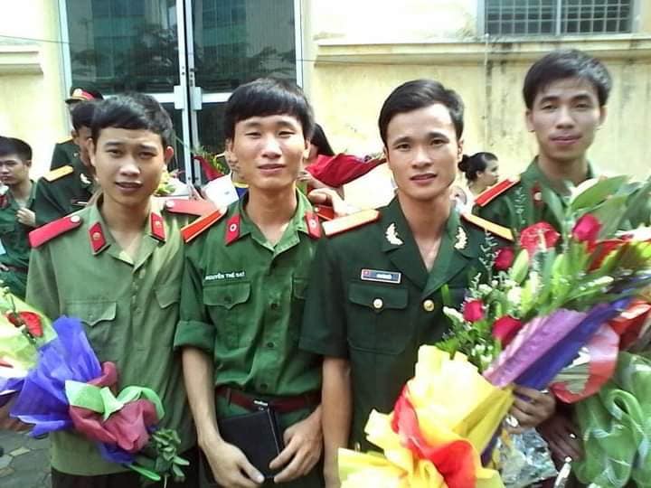 Bác sĩ Chu (Doctor Chu) tốt nghiệp đại học y khoa tại Học viện Quân y năm 2013.